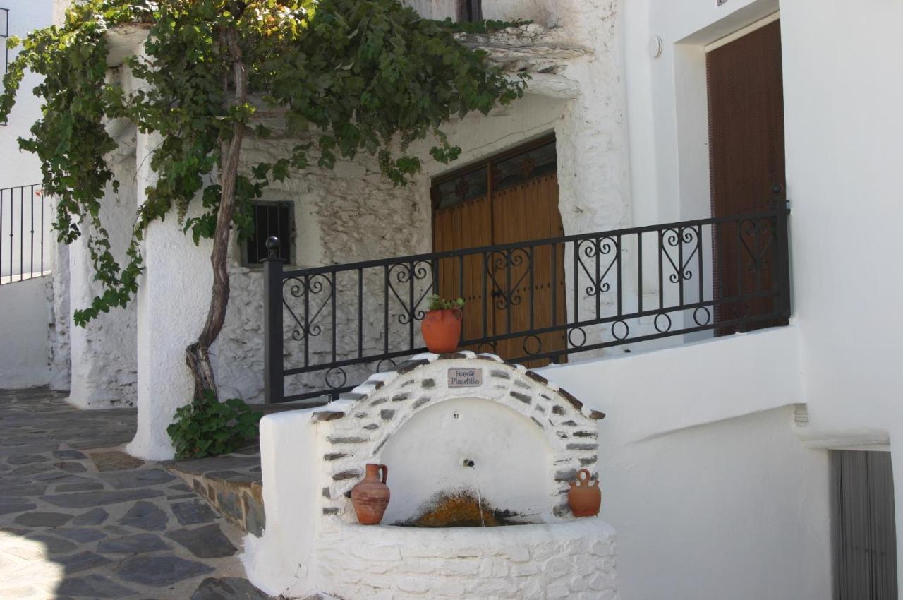 Apartamentos Y Casas Rurales Las Terrazas De La Alpujarra Bubión Kültér fotó