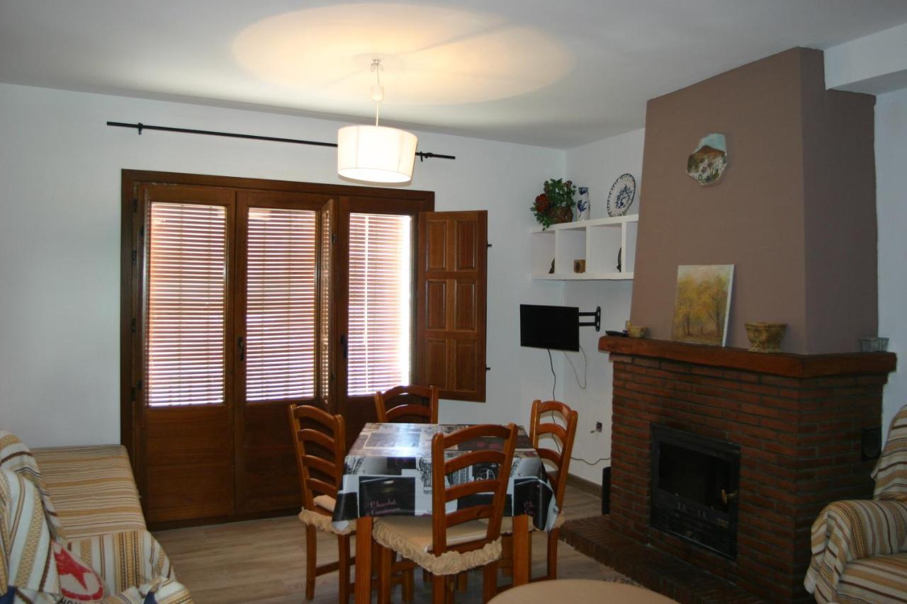 Apartamentos Y Casas Rurales Las Terrazas De La Alpujarra Bubión Kültér fotó